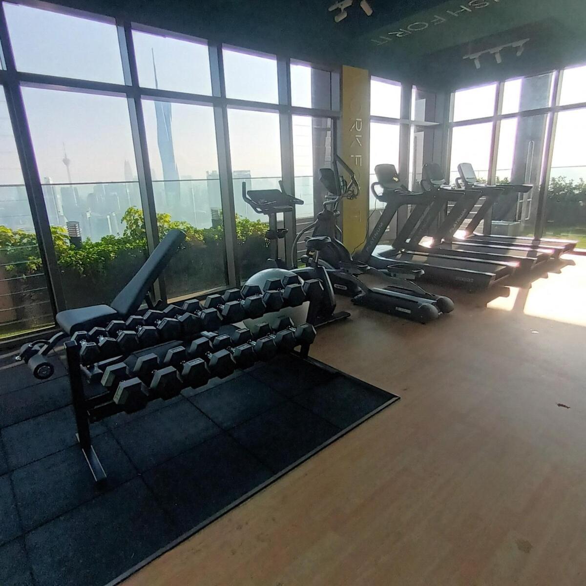 2 Interconnected 4 Pax Sky Pool Gym Sauna Jazzuci Water Purifier Washerdryer Pangsapuri Kuala Lumpur