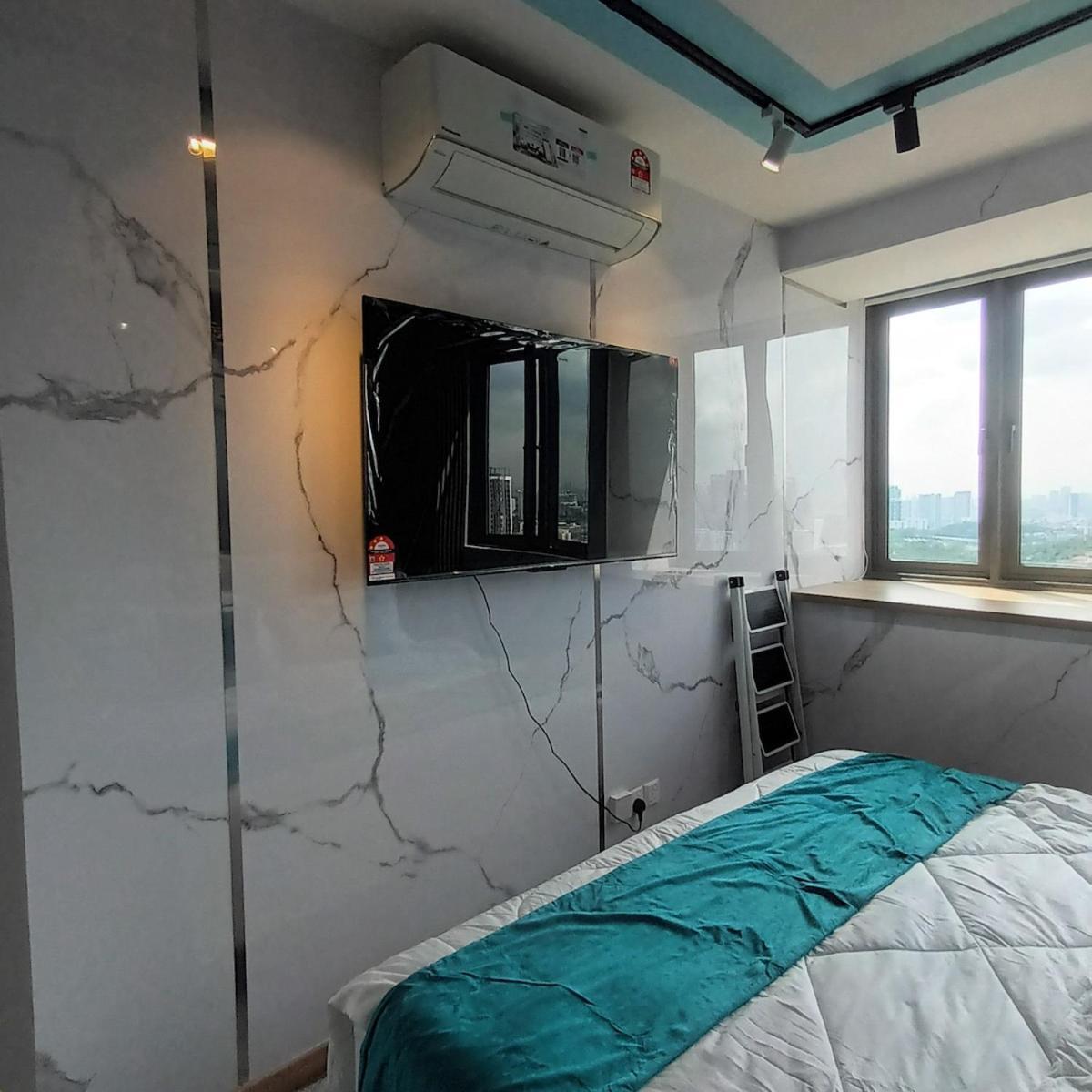 2 Interconnected 4 Pax Sky Pool Gym Sauna Jazzuci Water Purifier Washerdryer * Kuala Lumpur